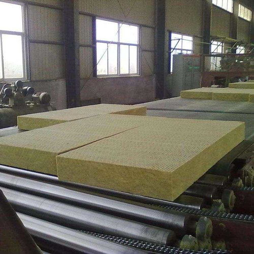 高密度防水巖棉板生產(chǎn)批發(fā)與巖棉復(fù)合板應(yīng)用前景分析